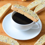 Delicious and Easy Recipe for Hazelnut Biscotti Cookies. This low fat biscotti recipe doesn't contain butter and give you a perfectly crumbly and crunchy cookie to enjoy with coffee or tea. #cookies #cookierecipe #dessert #cardamom #hazelnut #biscotti #coffeetime #LMrecipes #foodblog #foodblogger