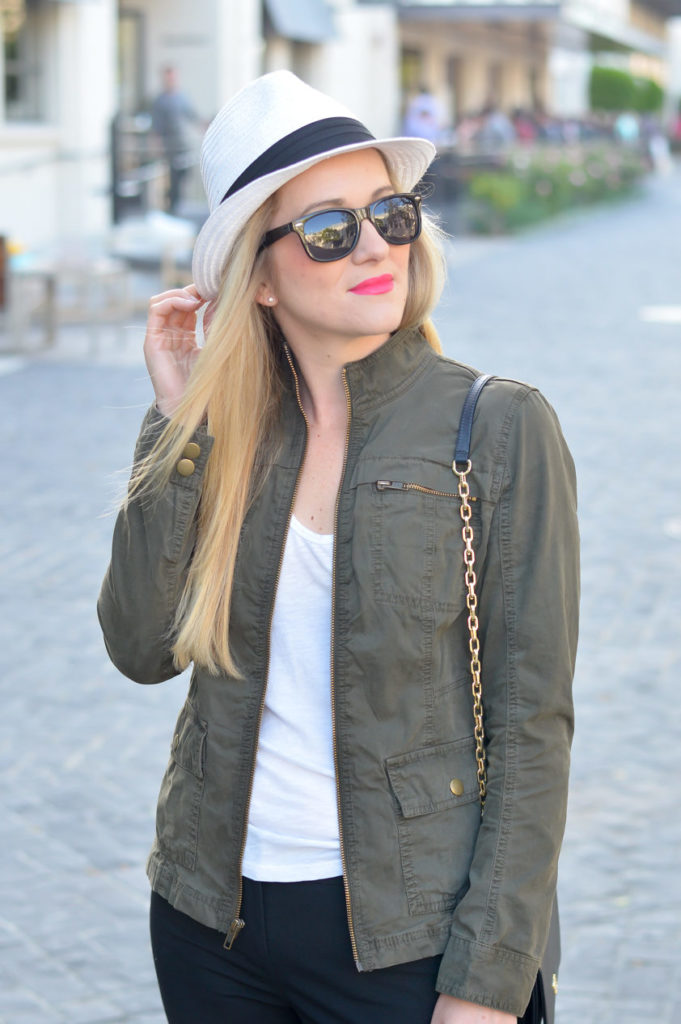Olive Green Jacket Outfits for Women