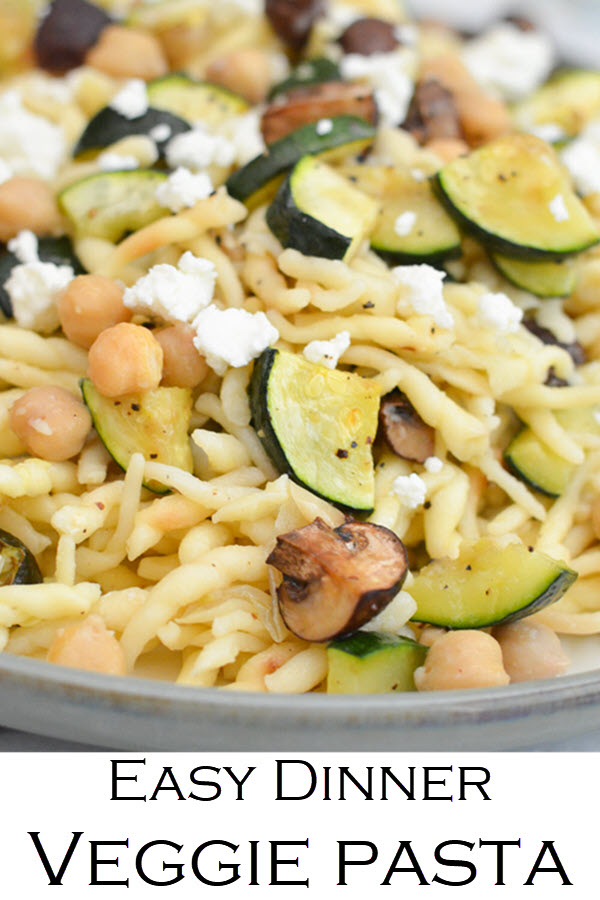 This easy veggie pasta dinner is a great last minute recipe for a vegetarian dinner that everyone will love. Weeknight dinners never tasted so delicious!