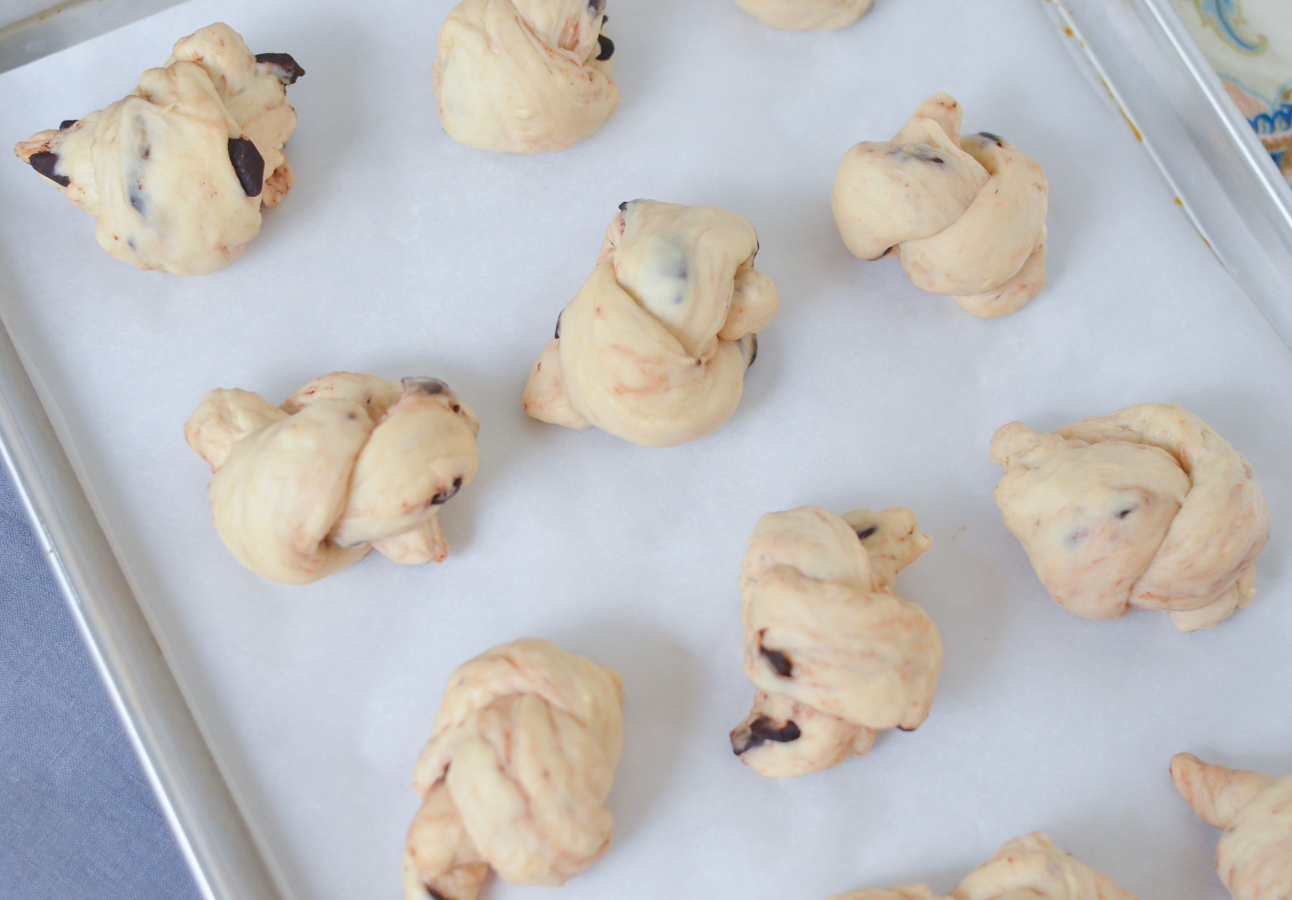 Chocolate Rolls {Chocolate Chunk Breakfast Bread Knots}