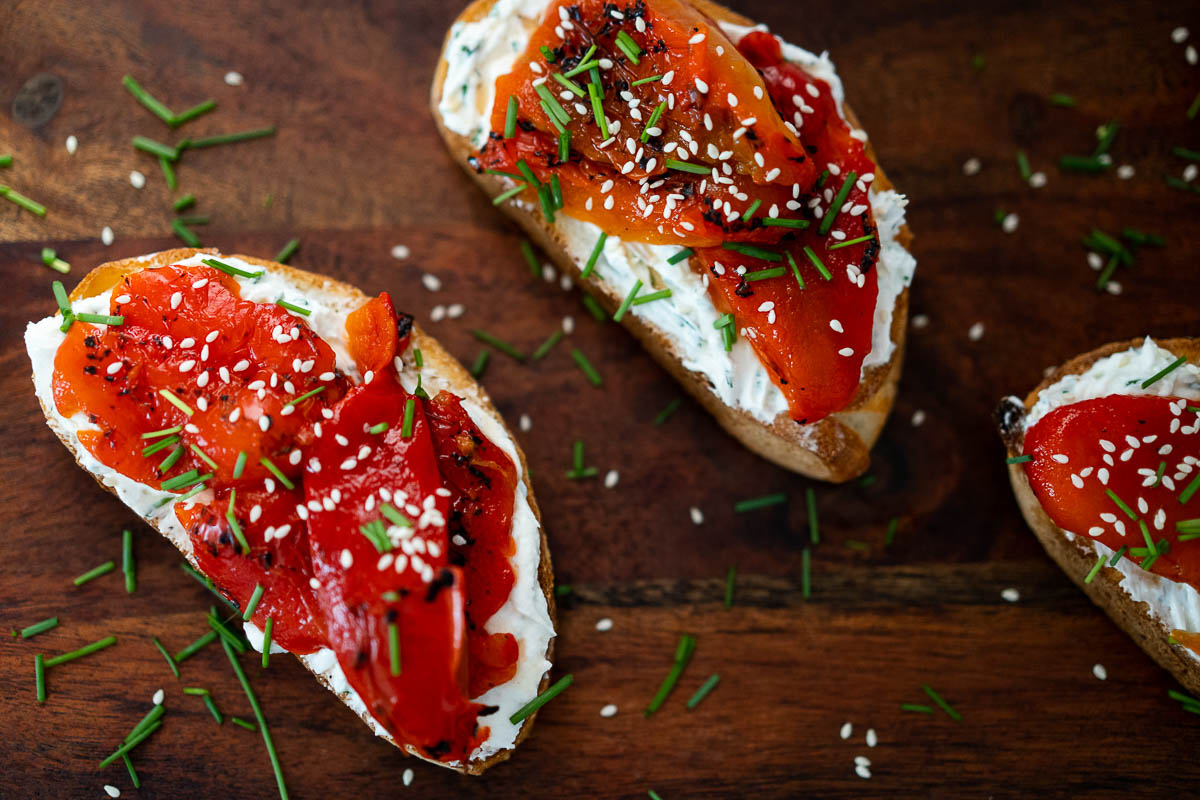 Roasted Red Pepper Toasts