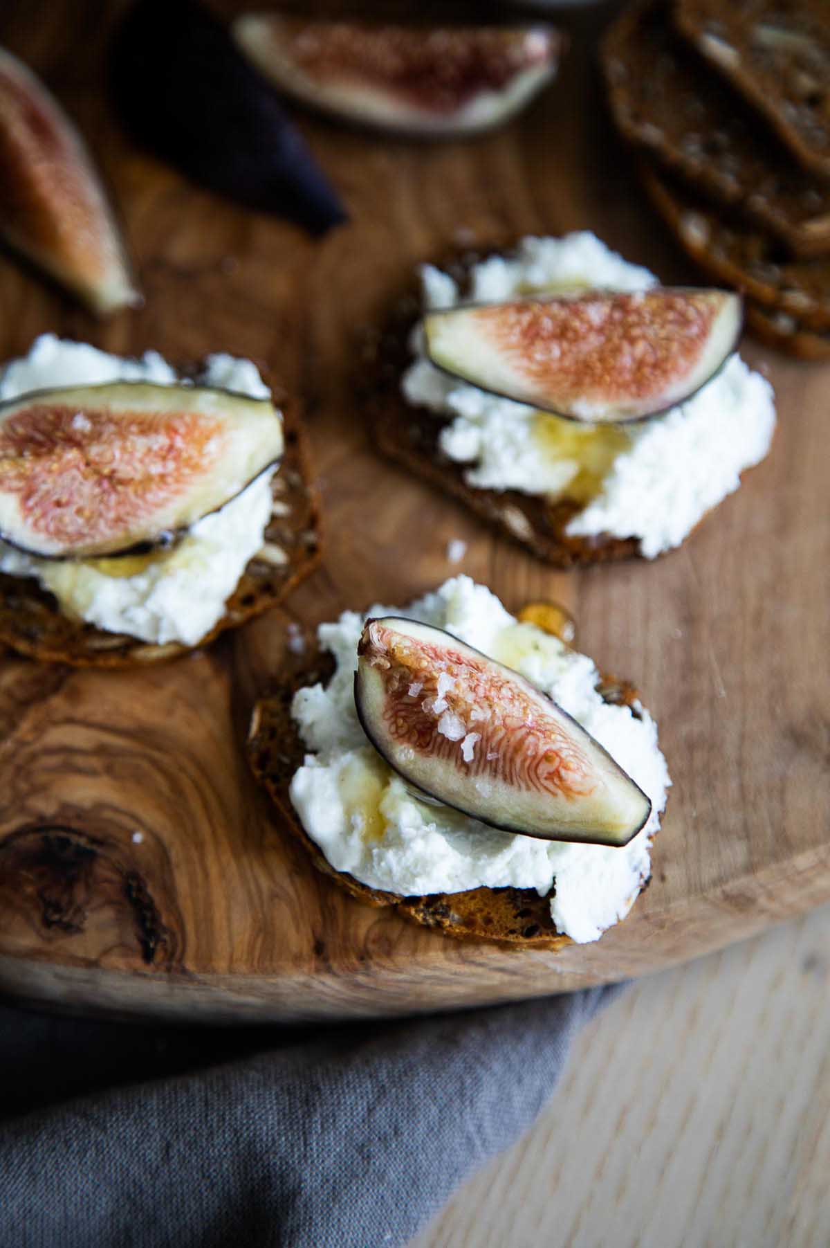 Fig Cracker Appetizer