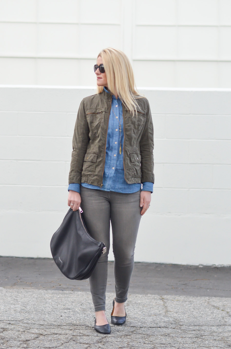 Olive Military Jacket with Black Leggings Outfits (6 ideas