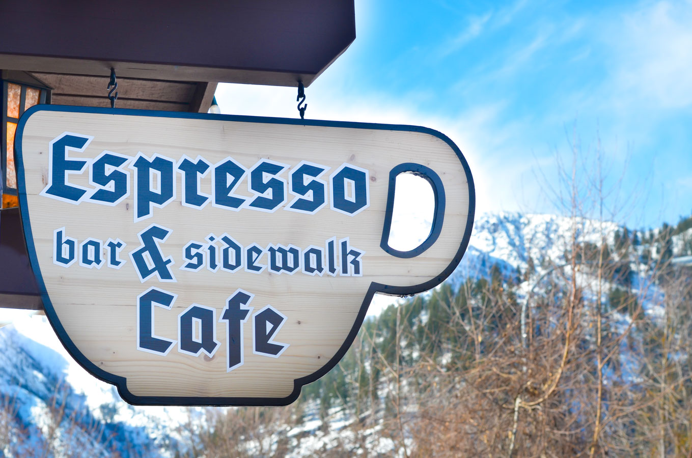 Where to Eat + Stay, What to Do in Leavenworth, Washington