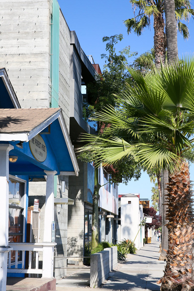 Abbot Kinney Restaurants & Shops