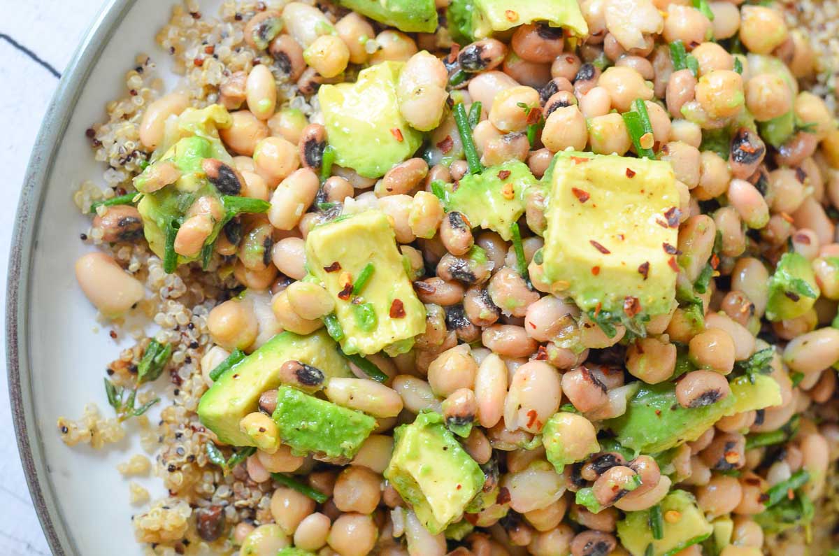 avocado chickpea salad