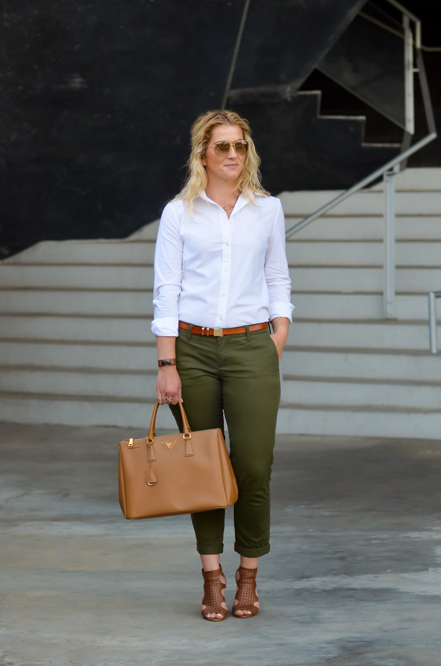 How to Dress Up Olive Green Chinos Women
