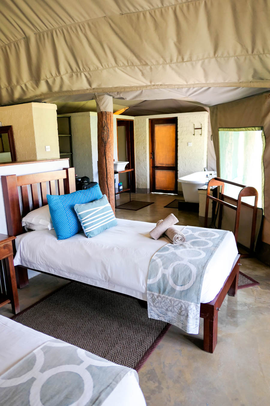 Where to Stay in Hwange National Park - The Hide Photo Review