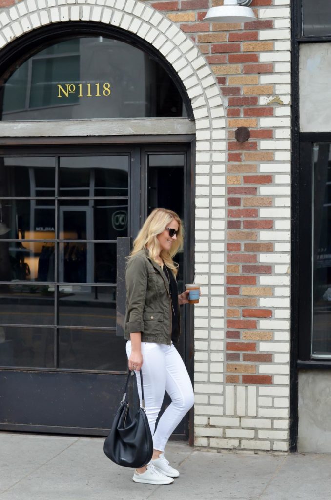 White Jeans w. Sneakers for Fall Women's Fashion