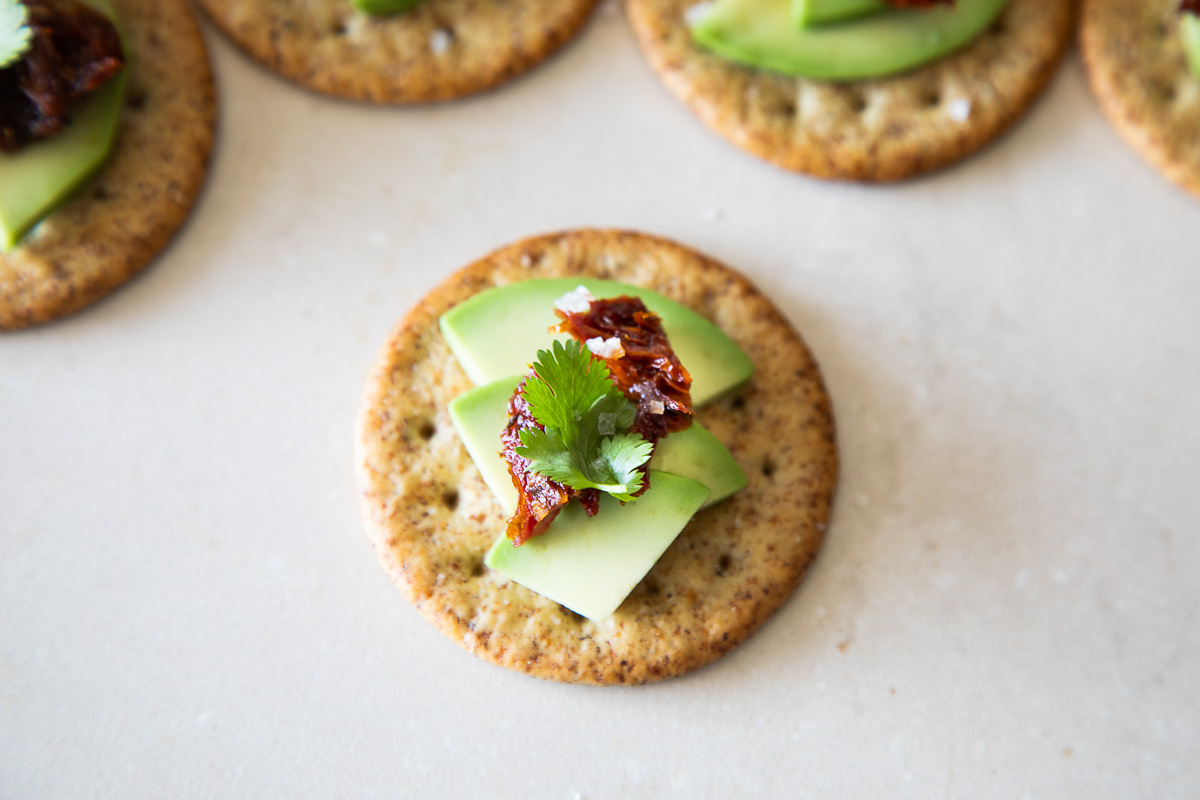 Avocado Crackers with Sun Dried Tomato Easy Appetizer