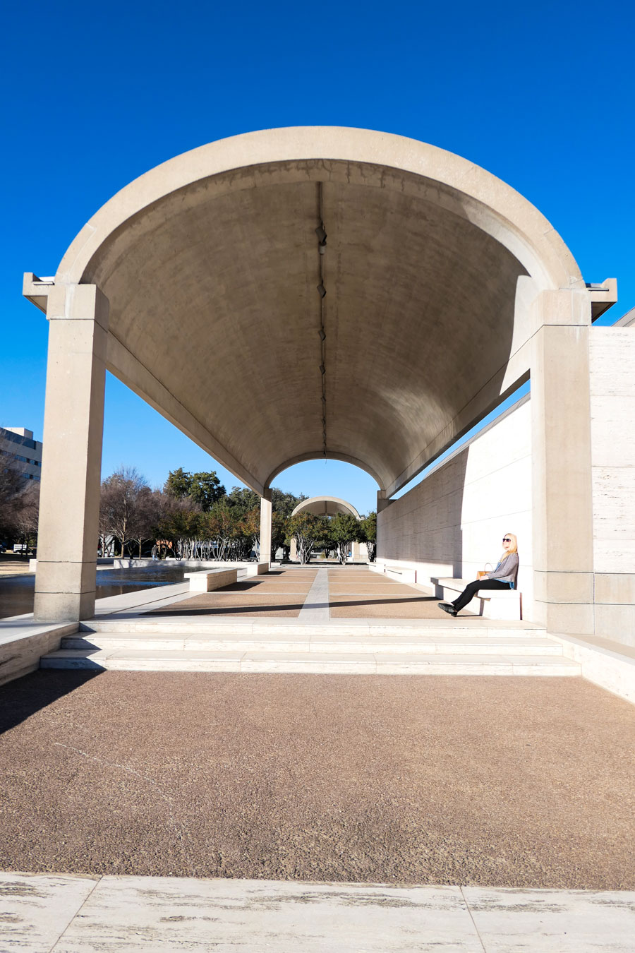 What to Do in Ft. Worth for 1 Day Travel Guide - Where to Eat - Kimbell Museum