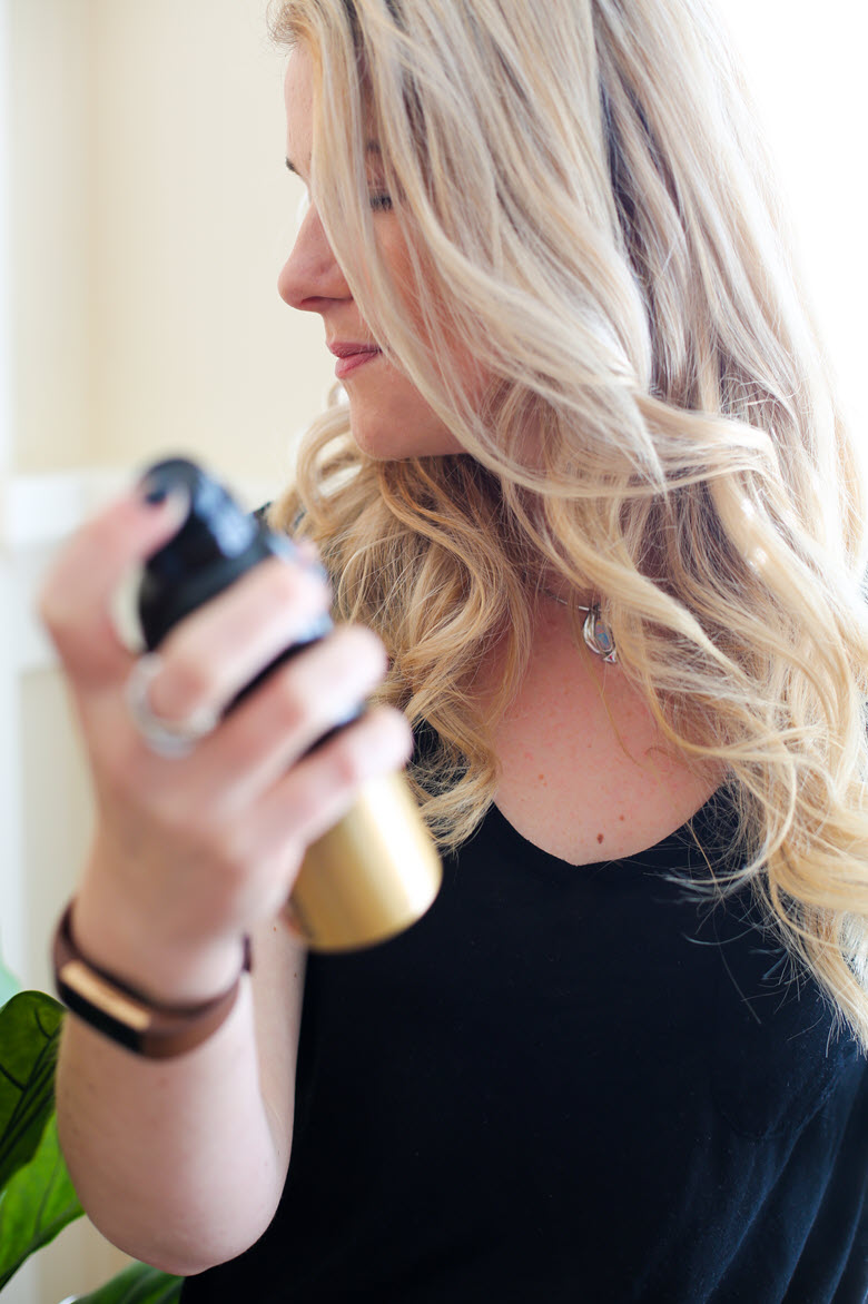 Best Anti-Frizz Spray - Oribe Anti Humidity Spray Review.