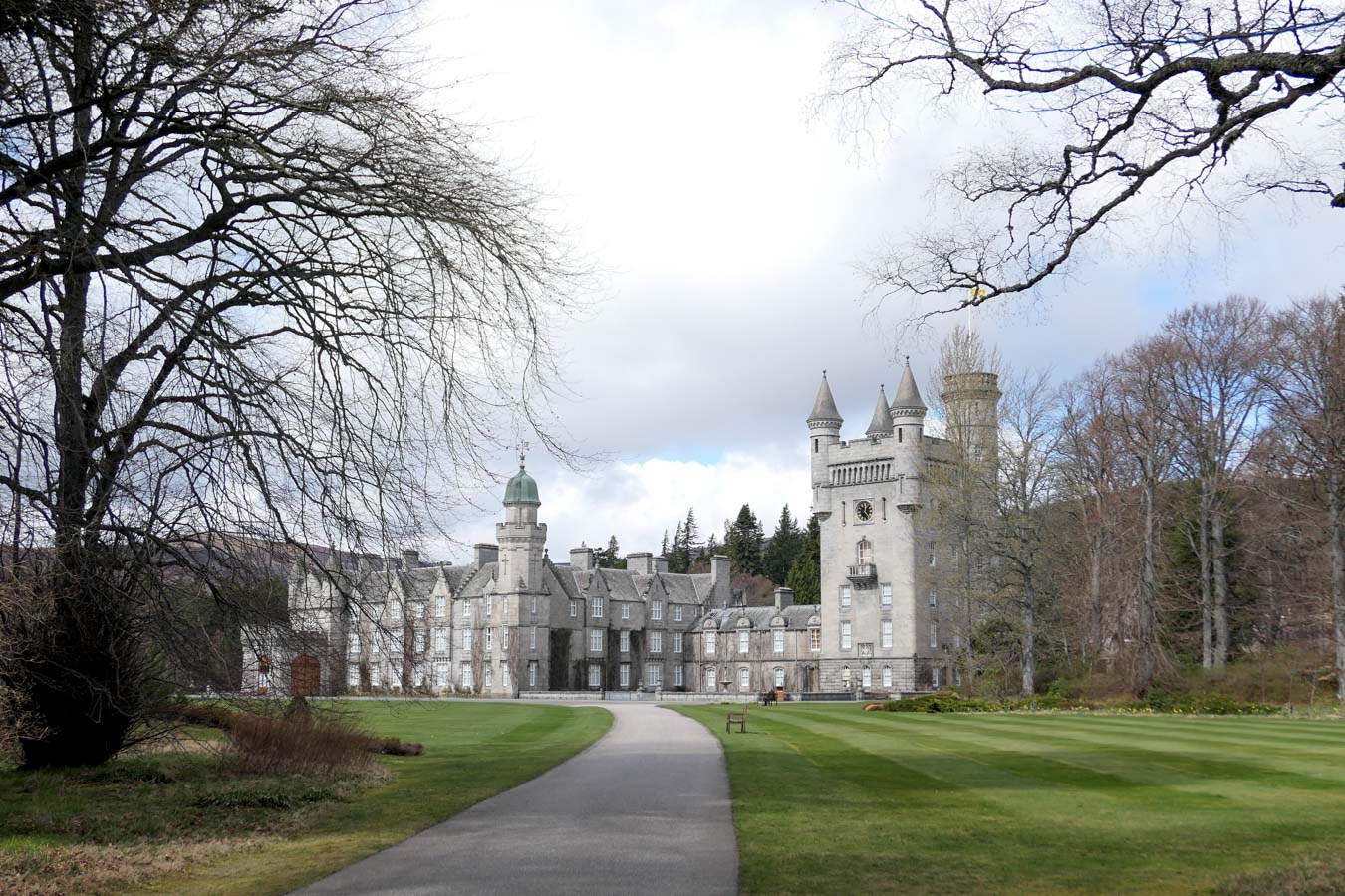 Scotland Palaces + Castles to Visit - Balmoral