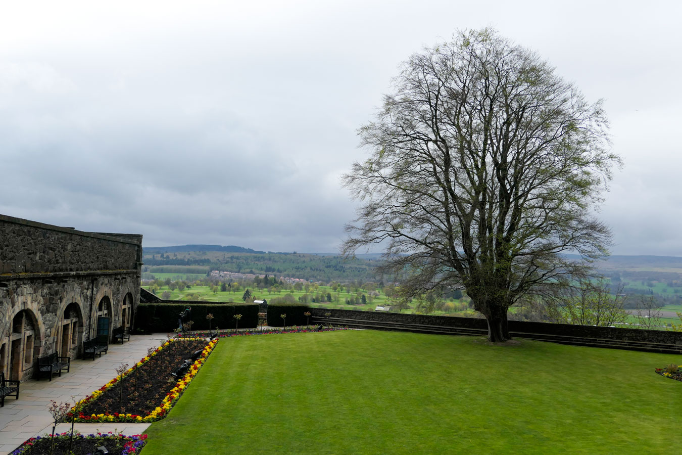 Scotland Palaces + Castles to Visit - Stirling Castle
