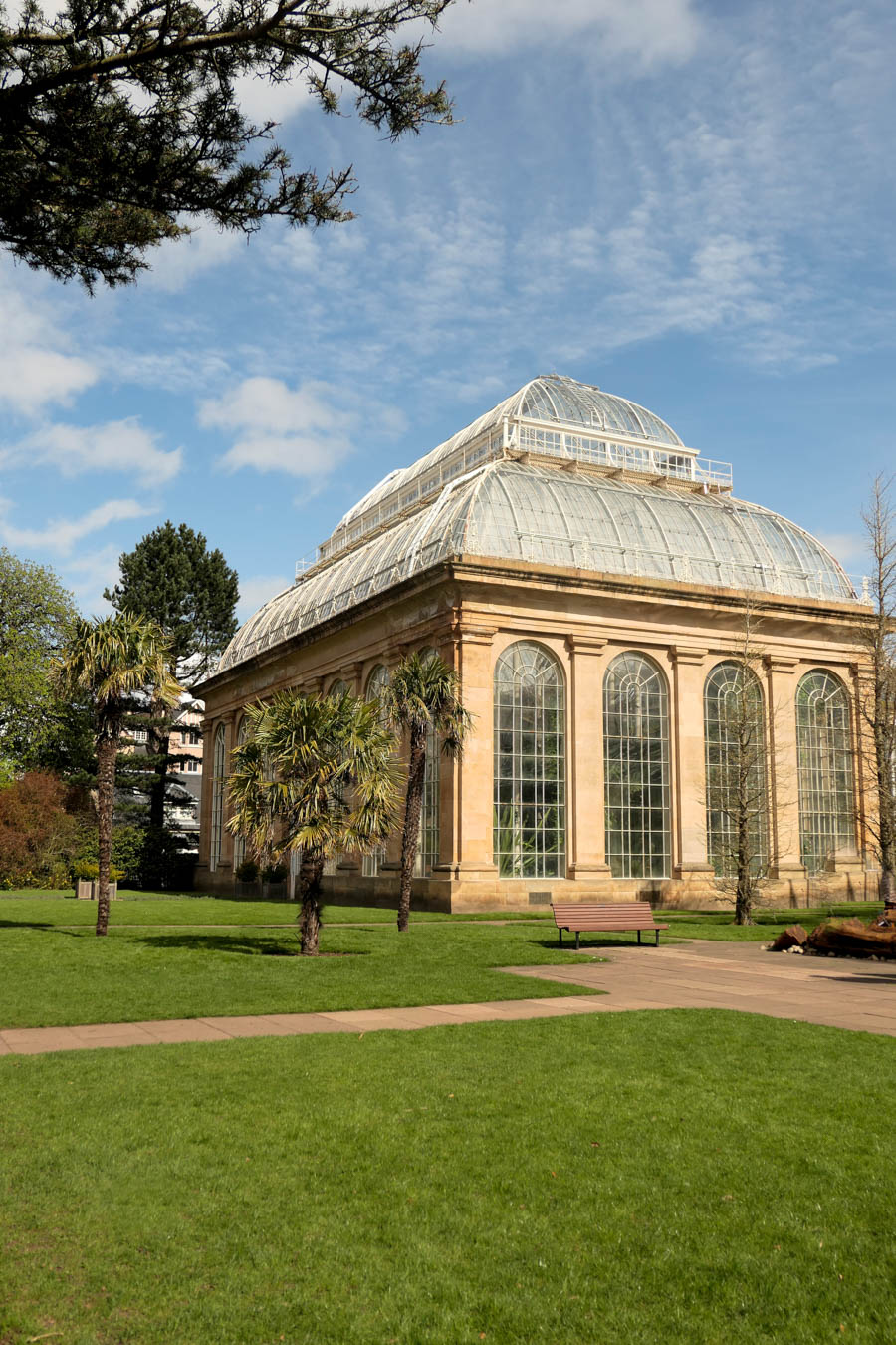 Stockbridge Edinburgh Restaurants Travel Guide - Edinburgh Botanical Gardens