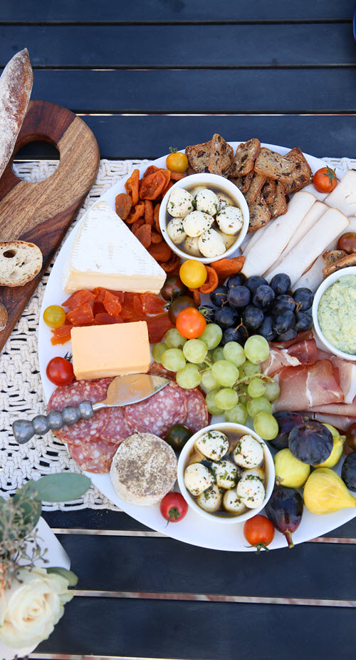 Easy Summer Dinner Party Menu with Recipes + Setup