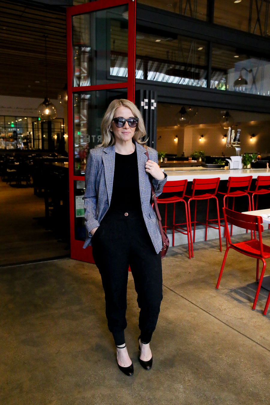 How to Wear Jogger Pants to Work with Plaid Blazer - Fall Outfit Idea