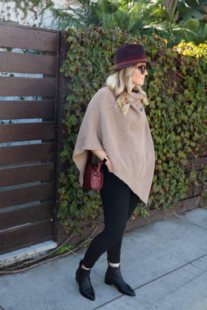 Poncho Sweater Outfit w. Black Jeans
