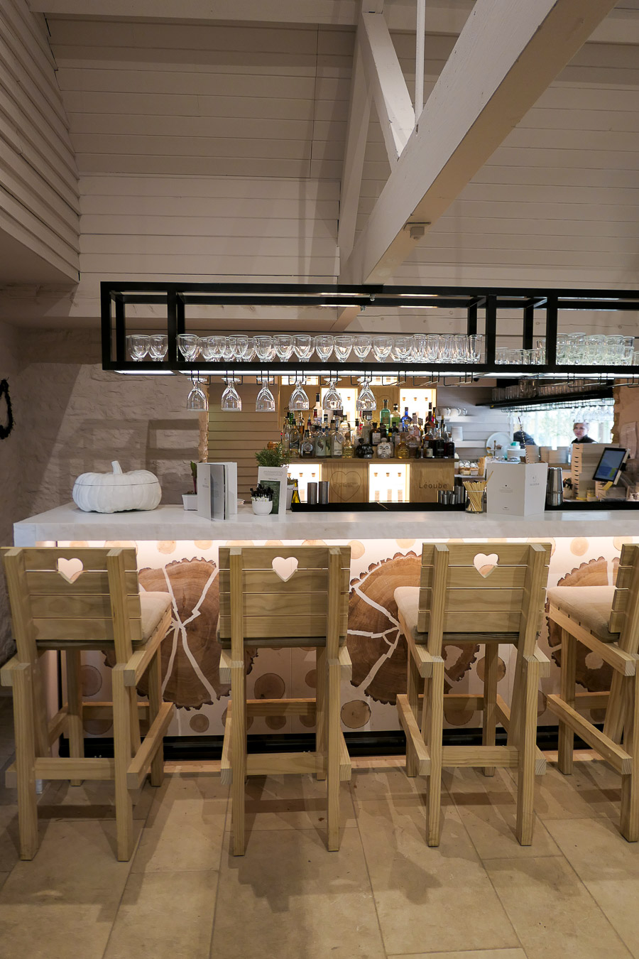 Daylesford Farm Shop + Restaurant - Gloucestershire - Bar