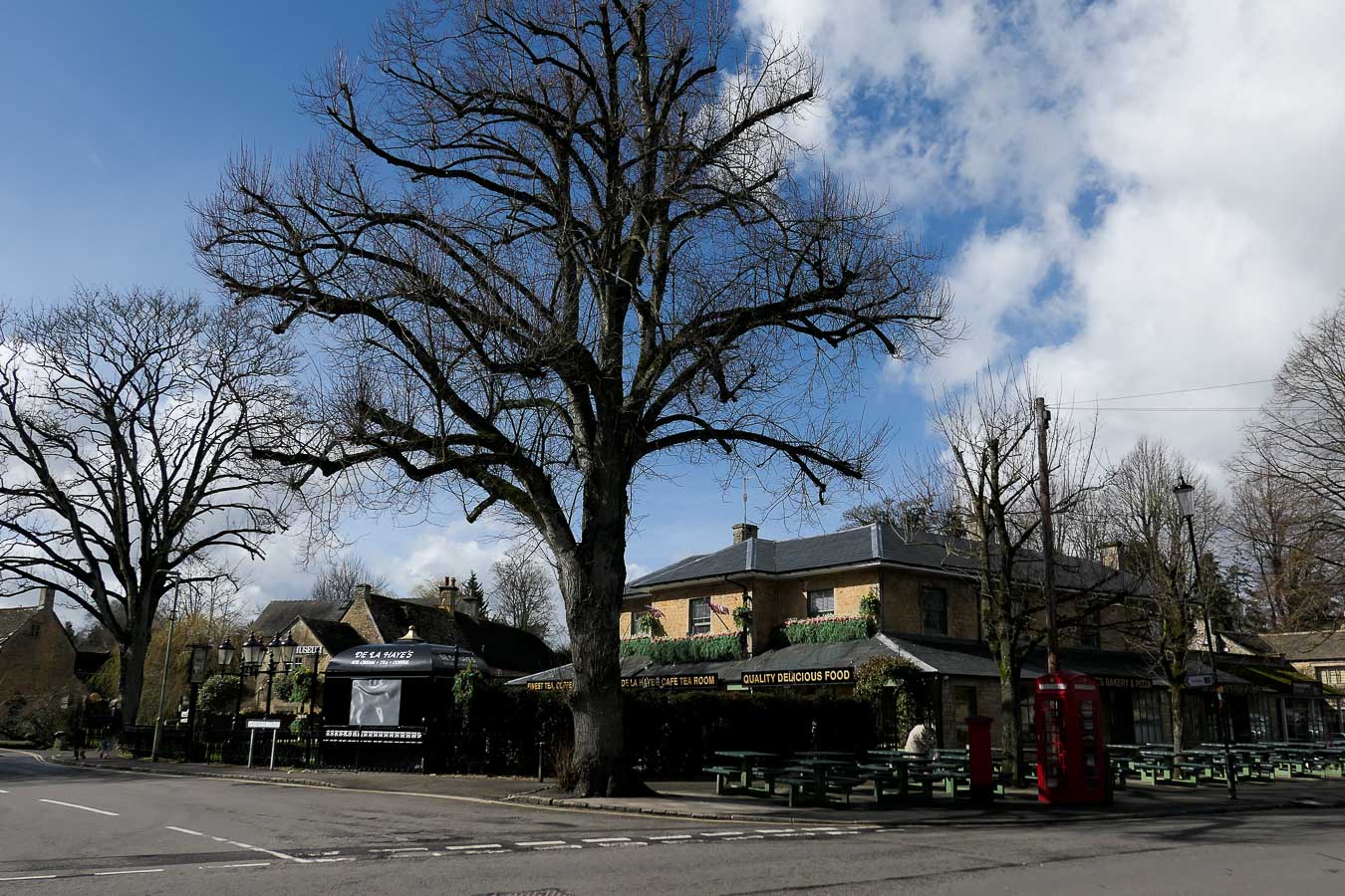 What to Do in the Cotswolds - English Countryside - Bourton on the Water