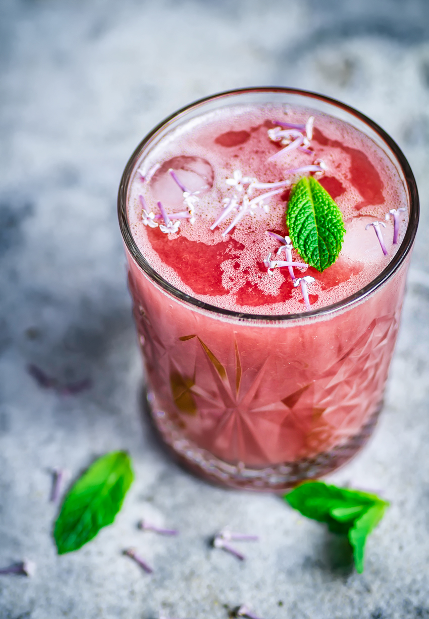 Honey Rhubarb Lemonade