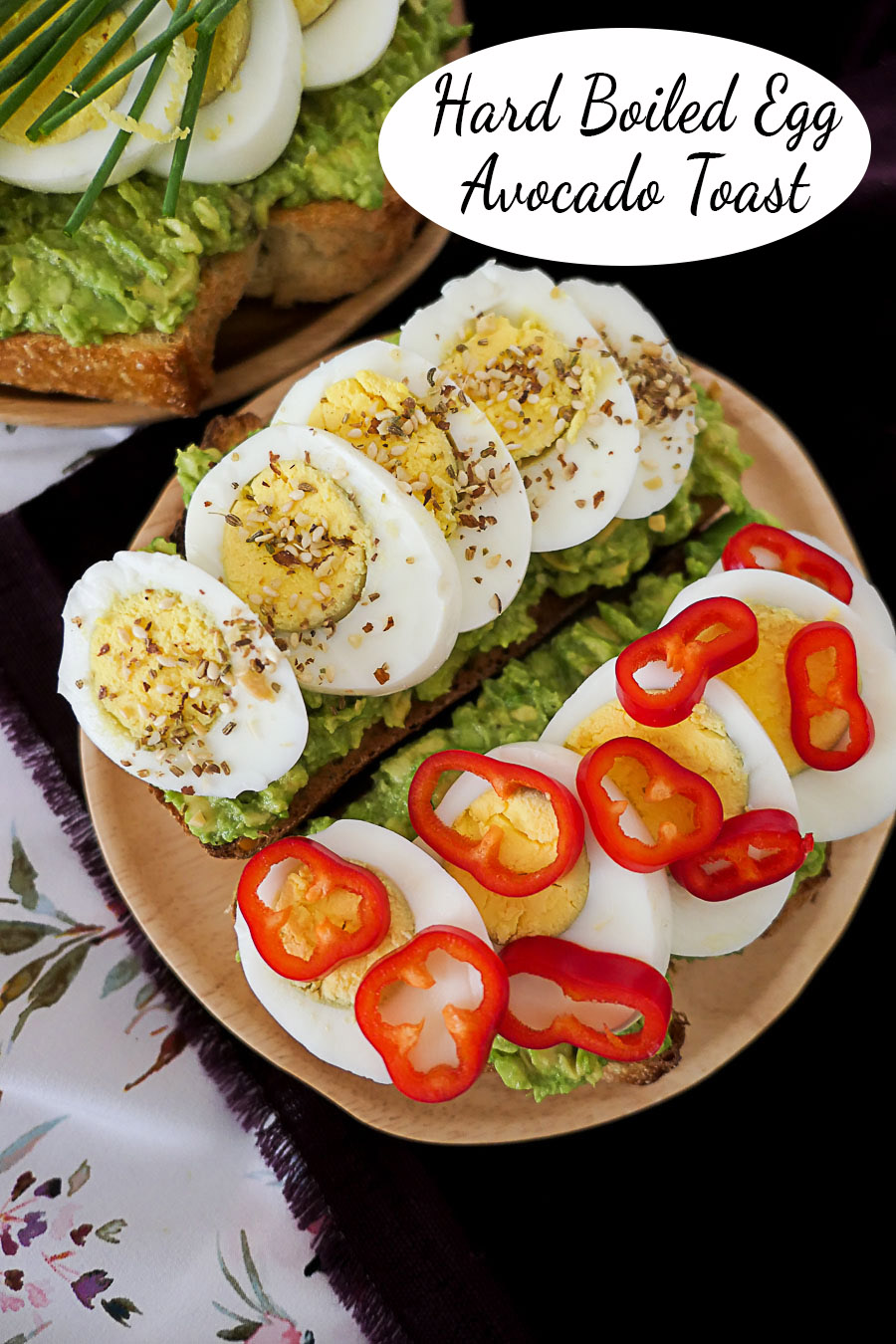 Hard Boiled Egg Breakfast Toast. These easy, make-ahead breakfast ideas are full of flavor, protein, and everything you want. Switch up these fun avocado toast toppings for extra crunch, veggies, and flavor ! #avocadotoast #breakfast #makeahead #vegetarian #lmreipces