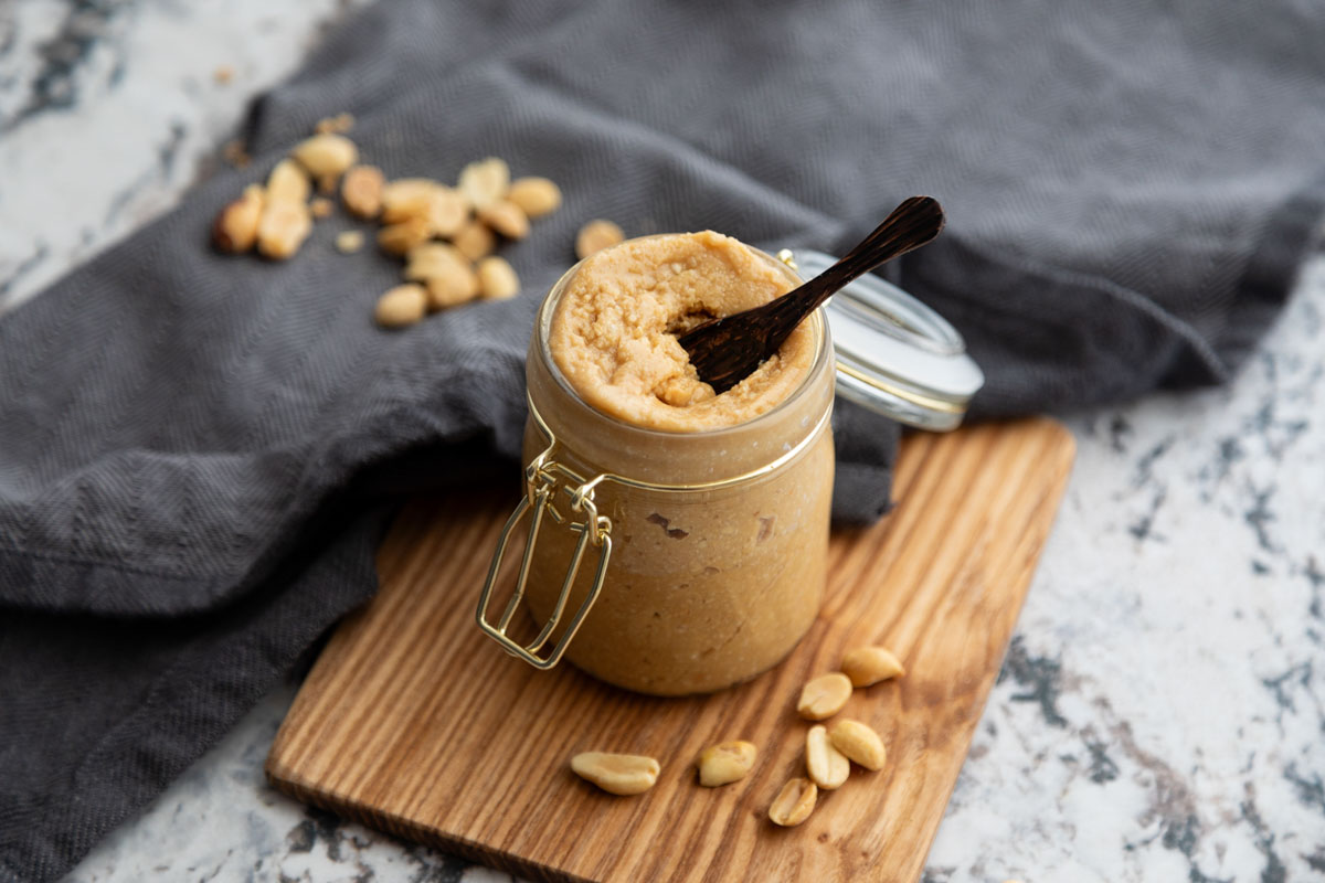 How to Make Homemade Peanut Butter