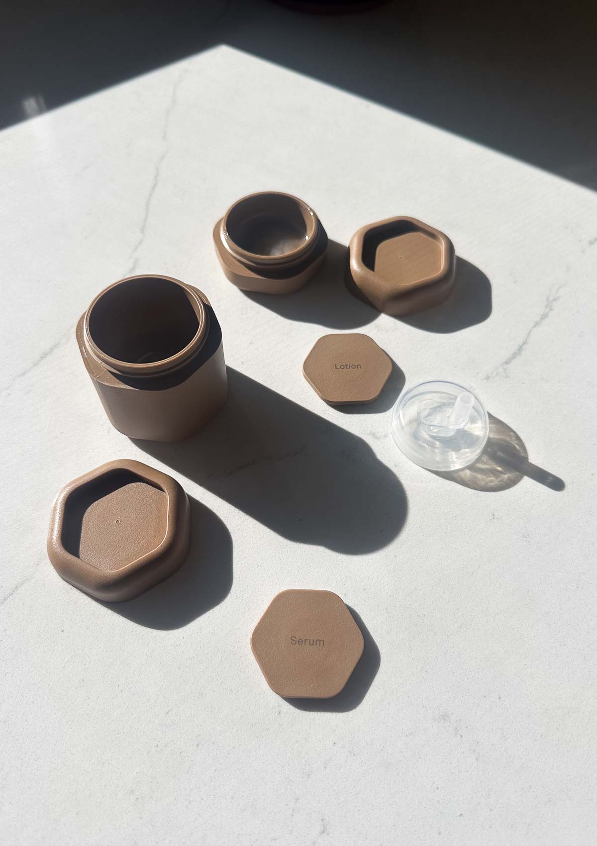 Cadence magnetic travel capsules for skincare