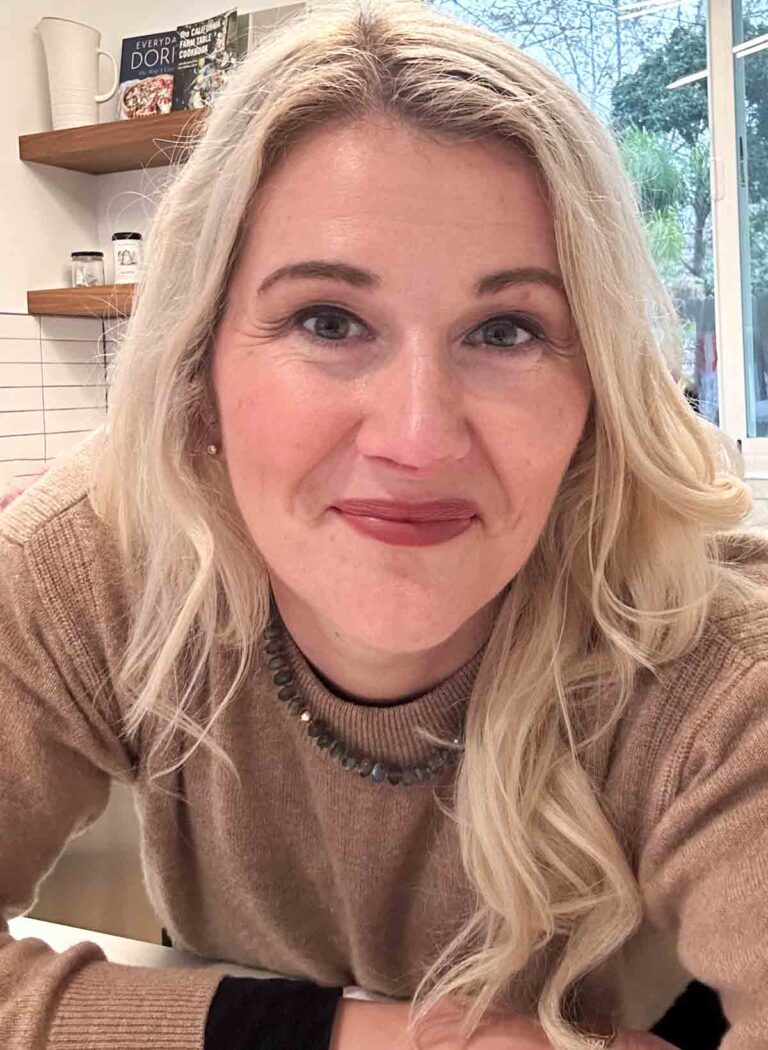 Crunchi Lip Crayon Review - Serendipity