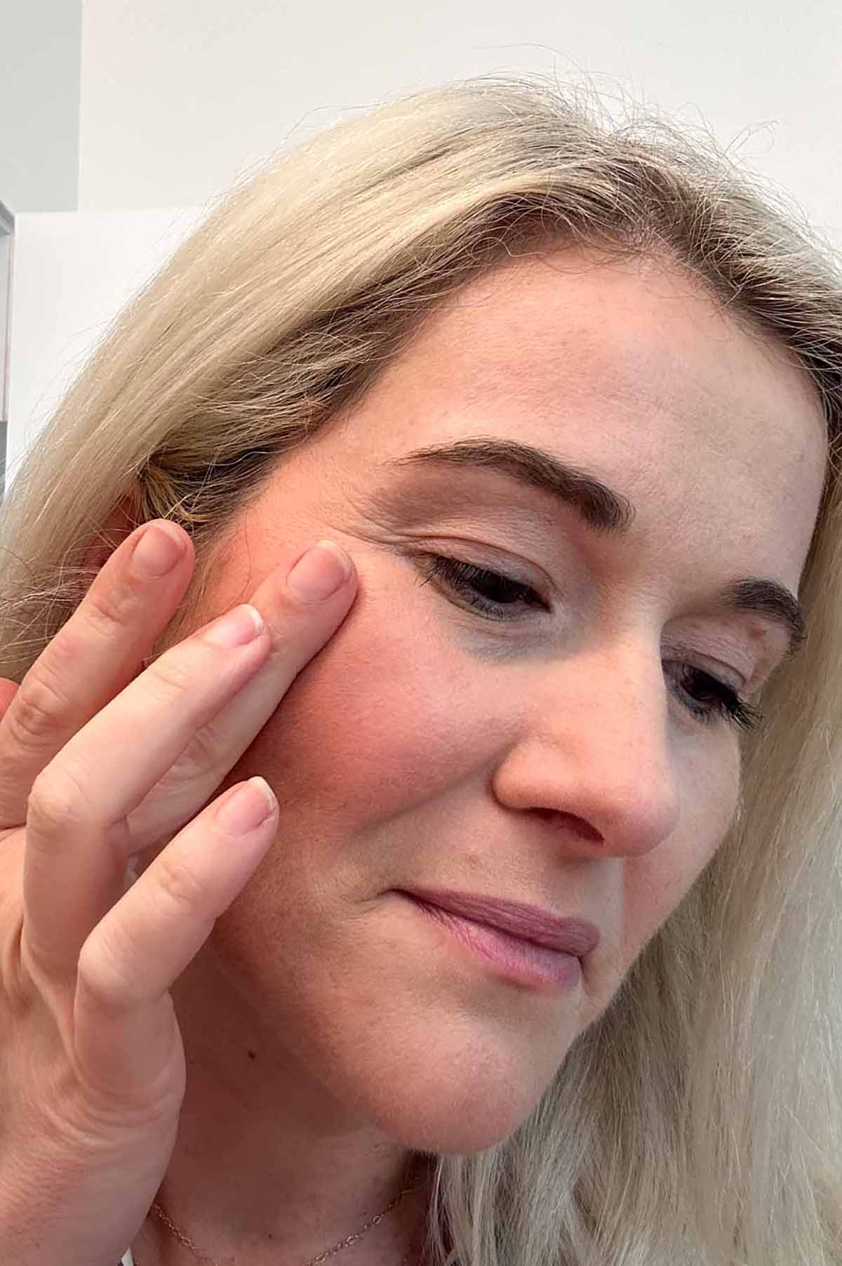 How to Apply Liquid Blush