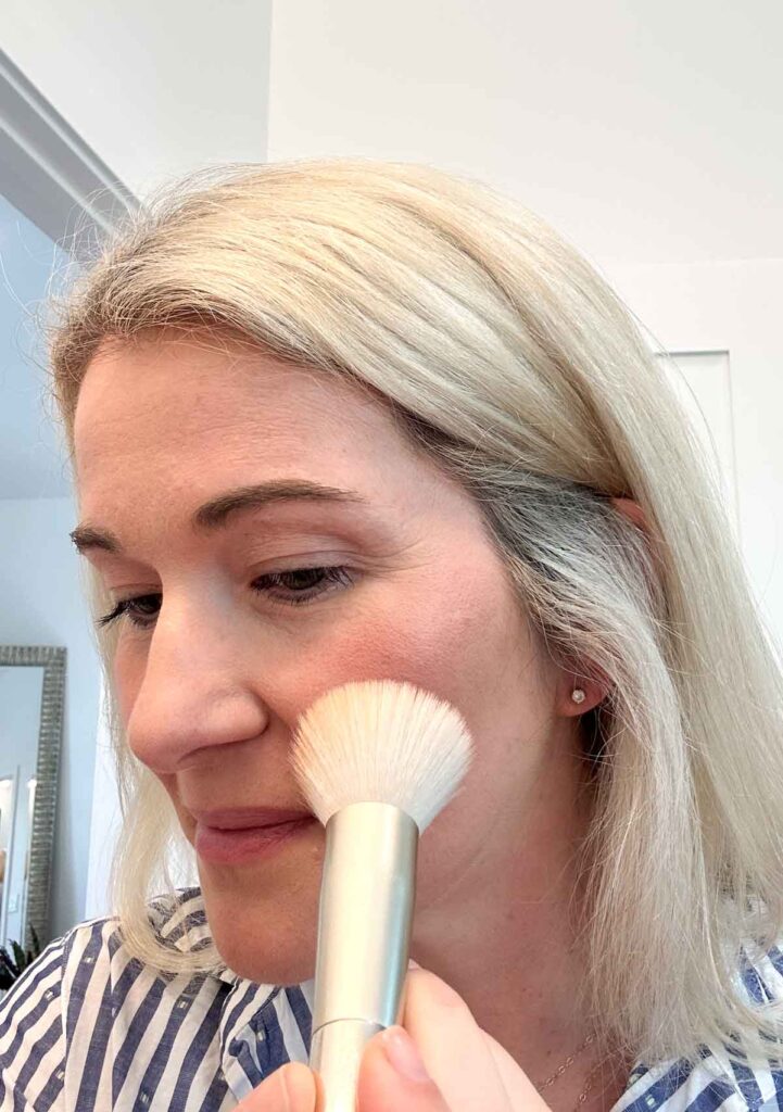 How to Apply Liquid Blush-12