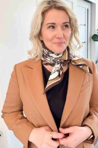 How to Wear Silk Scarves
