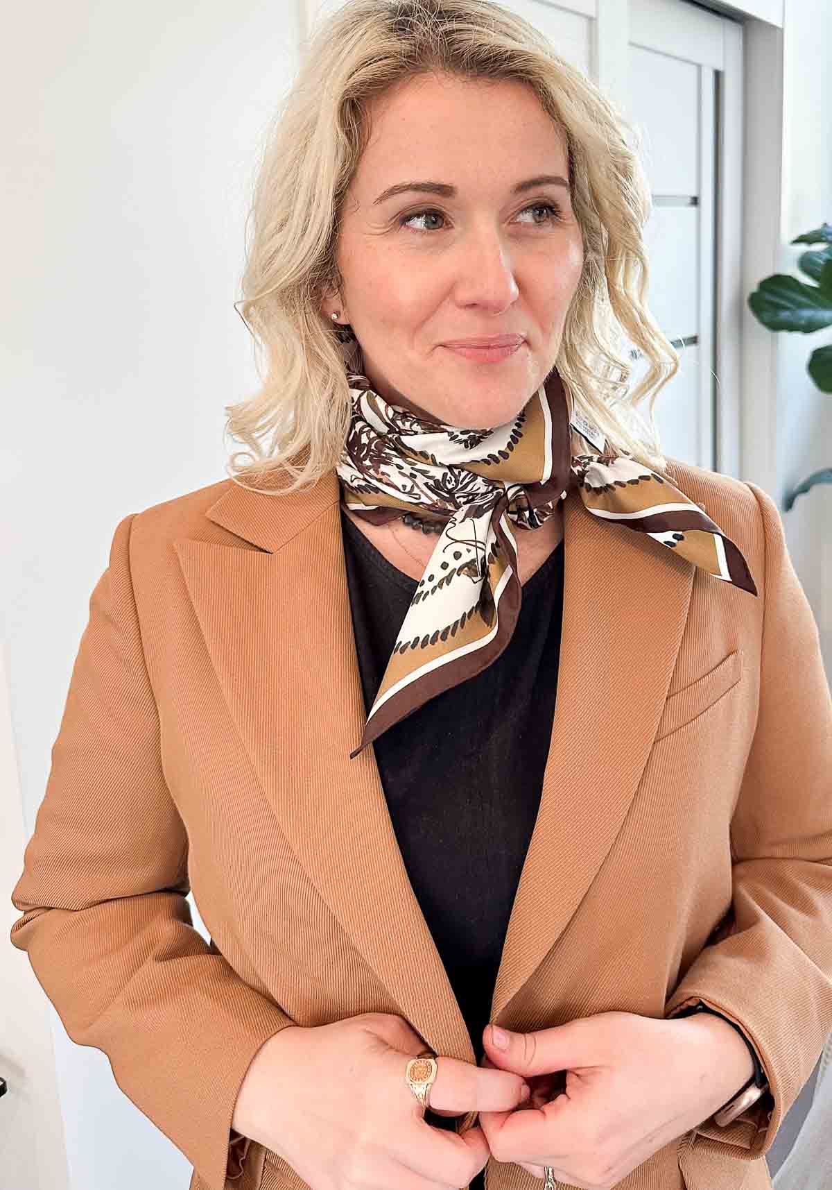 Kaip dėvėti šilko šalikus