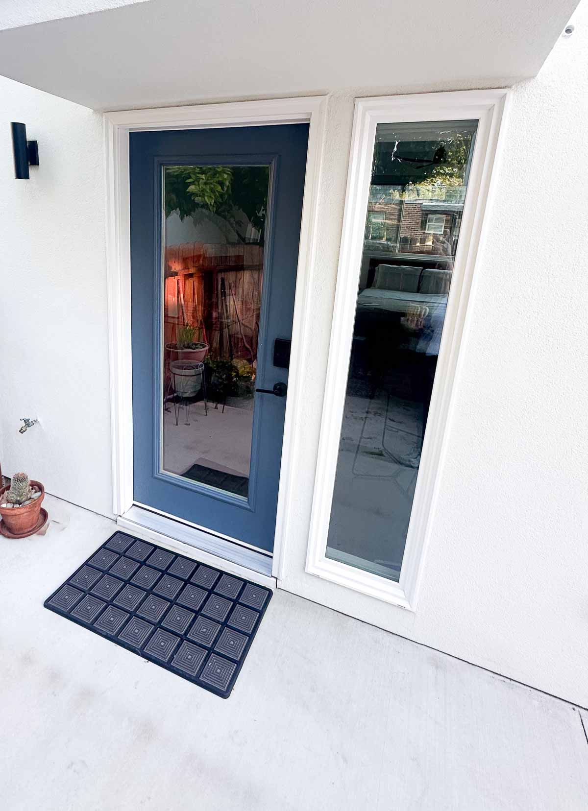 Porte and Hall Review