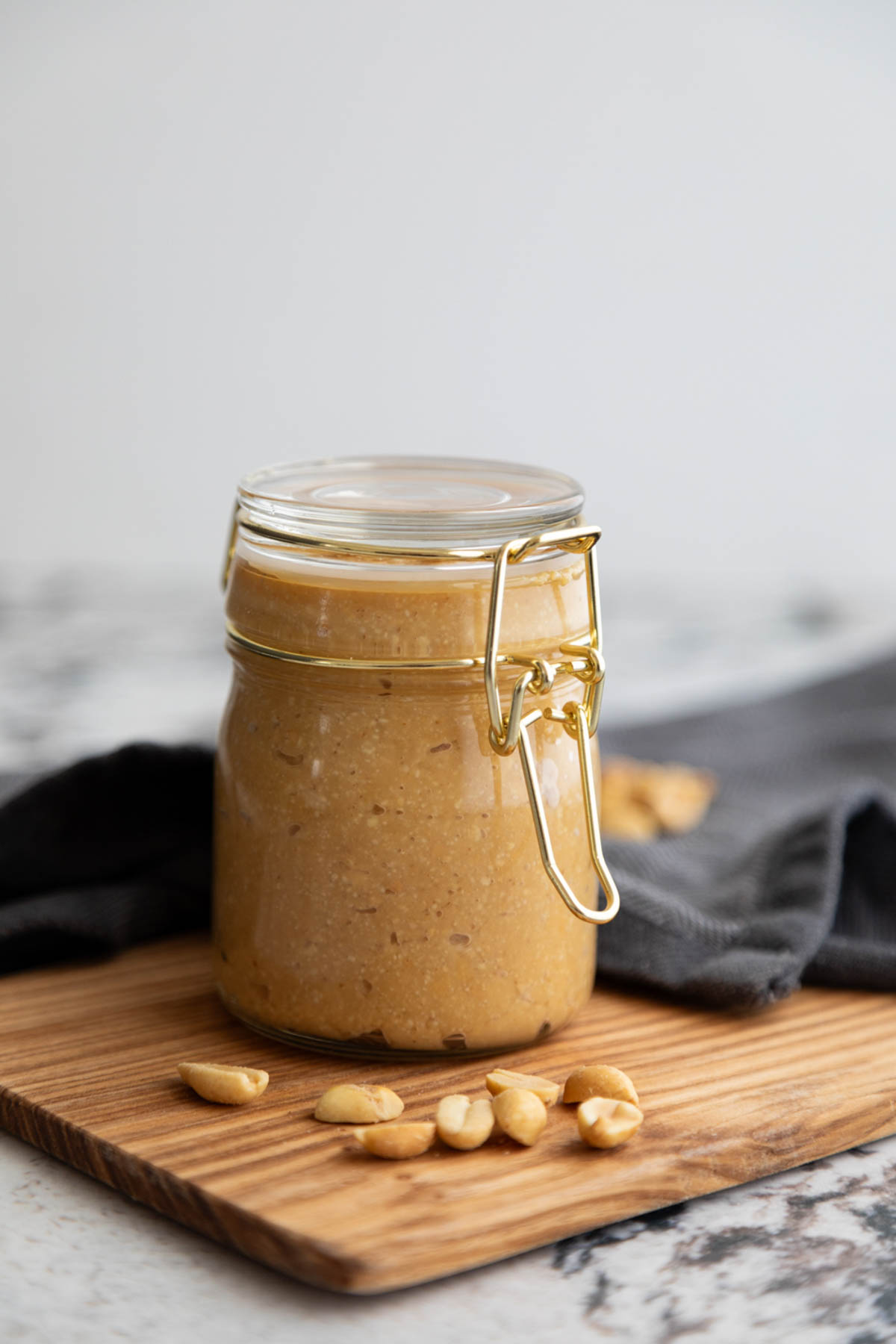 How to Make Homemade Peanut Butter